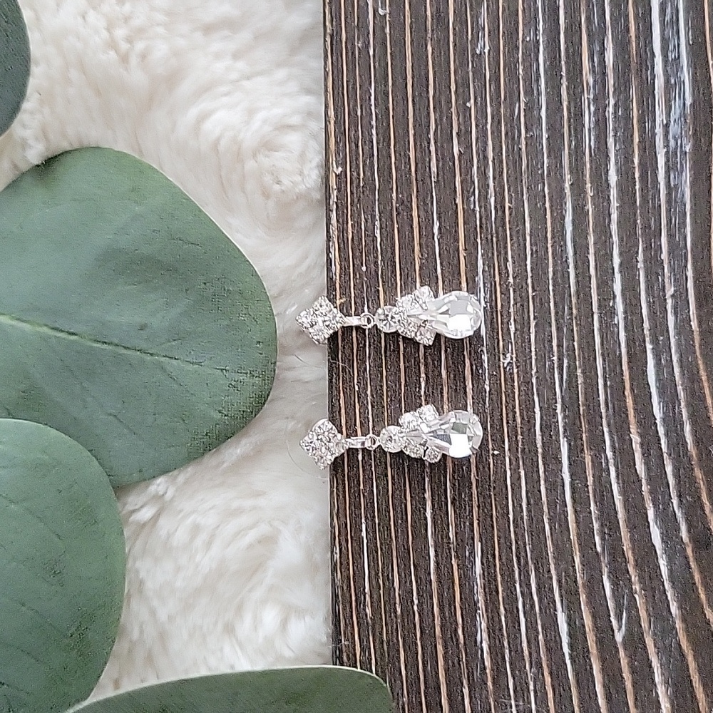 💎 2/$10 or 3/$12 Special Occasion Earrings